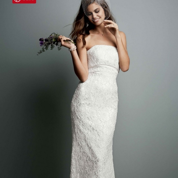David's Bridal Dresses & Skirts - David's Bridal strapless ivory wedding gown